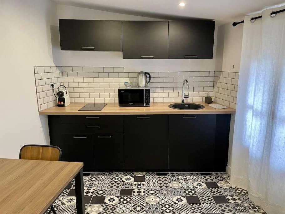 Le Moulin 2 - Appartement Arenes Romaines- Beziers Gare - Wifi- Tv Connecte מראה חיצוני תמונה