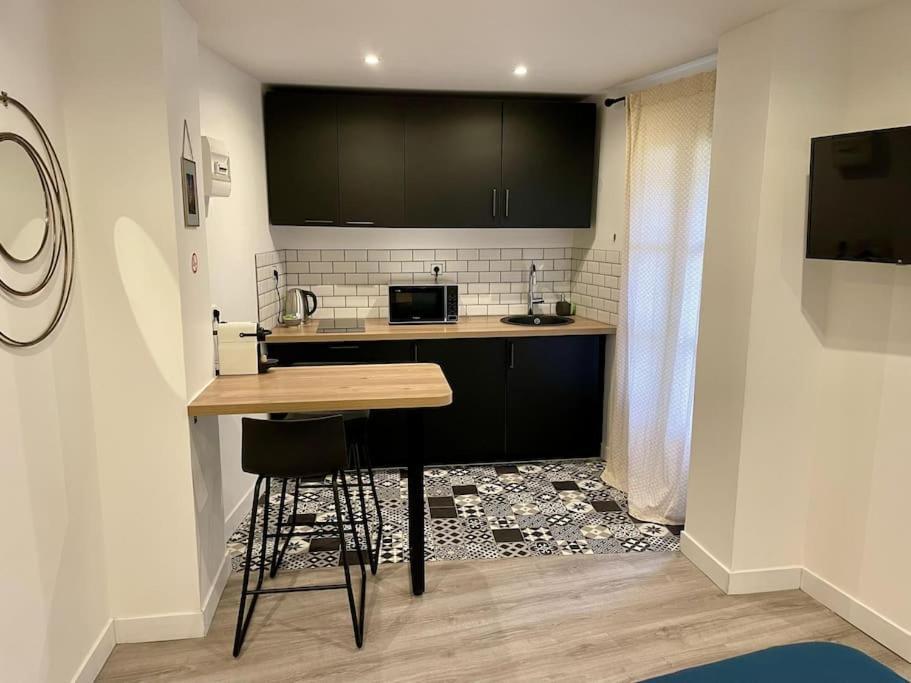 Le Moulin 2 - Appartement Arenes Romaines- Beziers Gare - Wifi- Tv Connecte מראה חיצוני תמונה